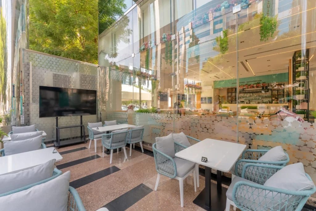 مطعم عائلي في دبي: تجربة مميزة للجميع في بيت ورد