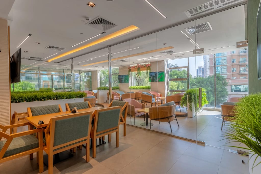 Family-Friendly Lebanese Restaurant in Dubai | Bayt Ward