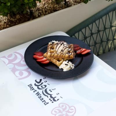 بيت ورد دبي | تجربة طعام لبنانية حقيقية